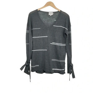Charli Gray Linen Long Sleeve V-Neck Sweater Size XS